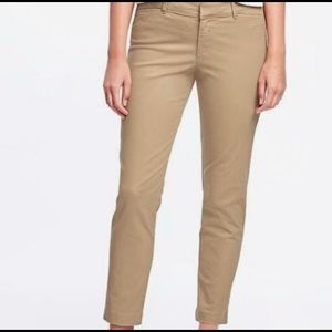 OLD NAVY Pixie Ankle Pants size 6